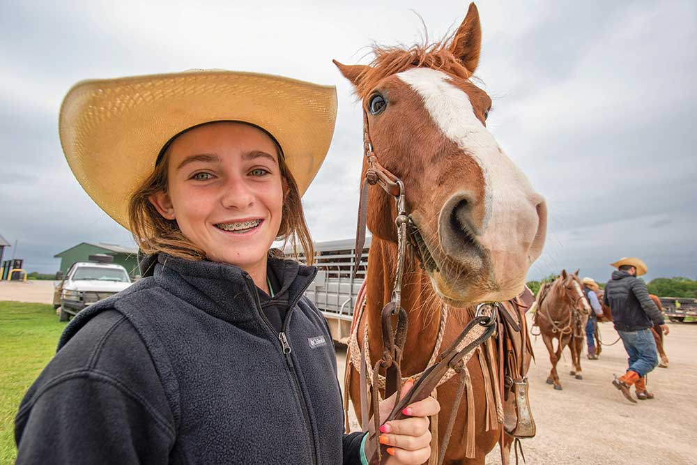 MT7 Ranch rancher with horse