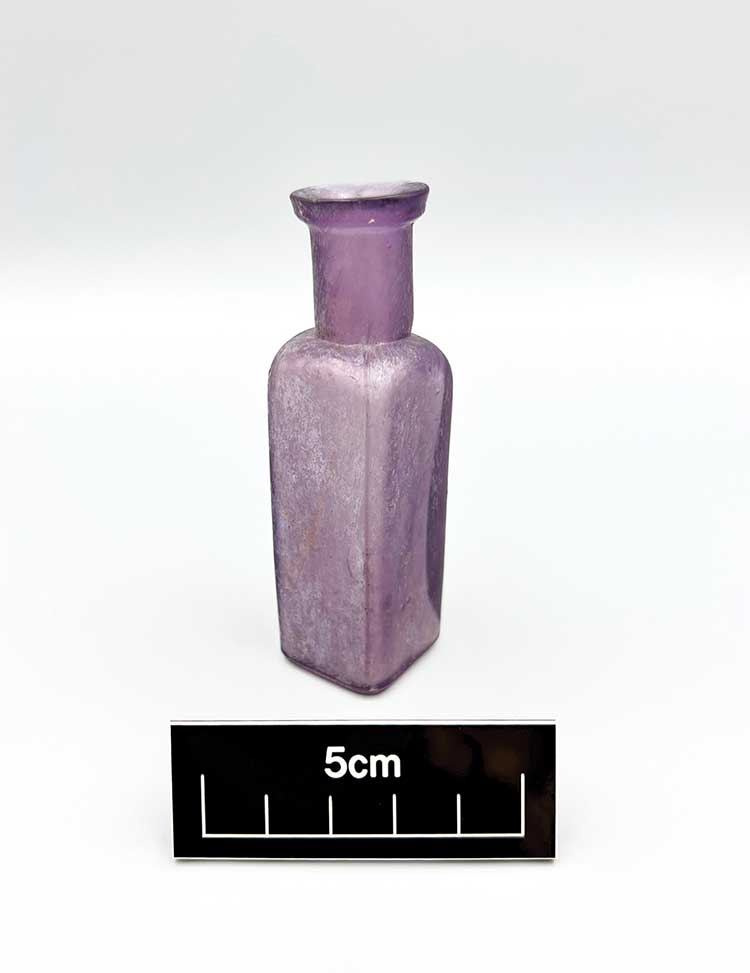 pharmaceutical bottle