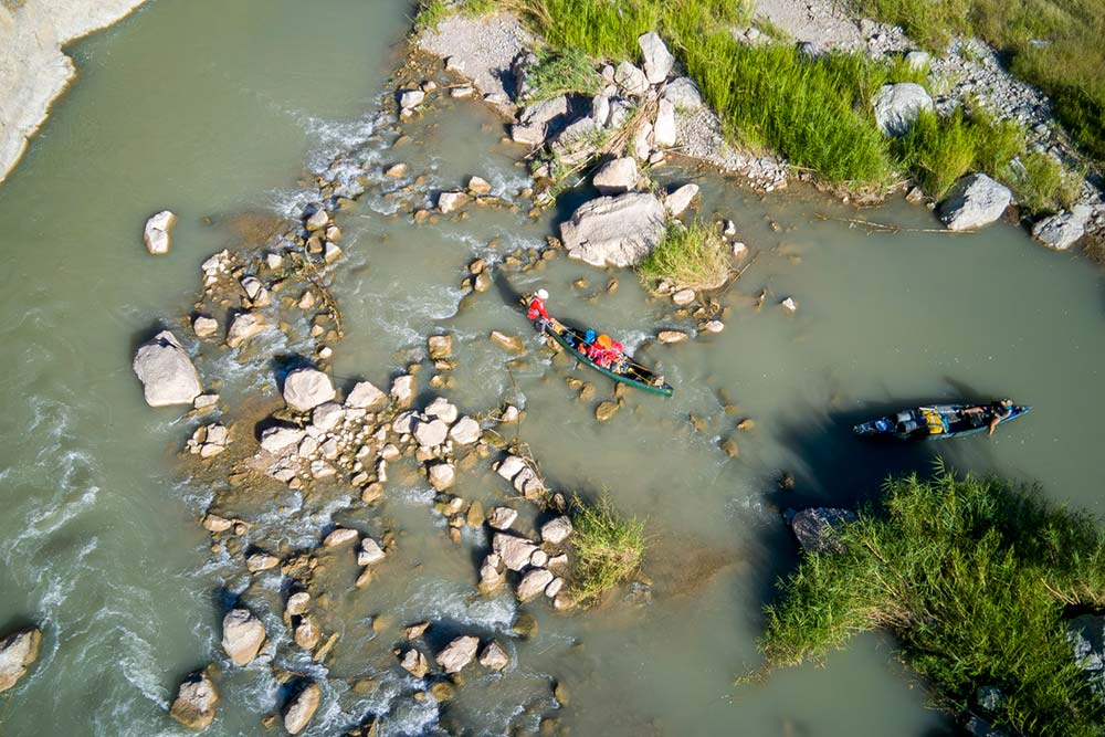 aerial view rock crossing