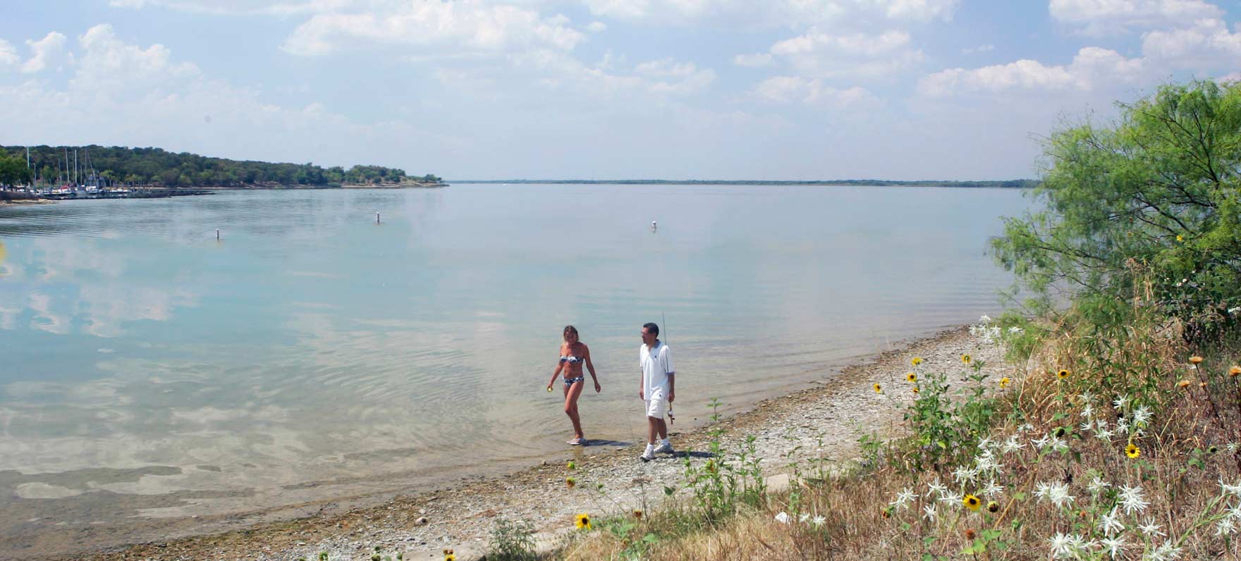couple by lake at Cedar Hill