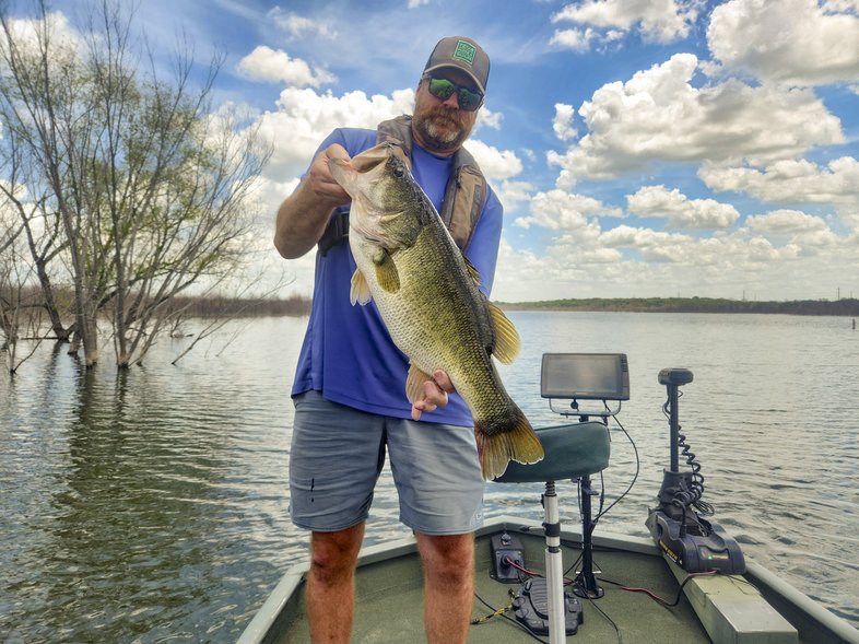 0325_F-MakingOfLake_20240701_Boisdarc_danbennett_9lb_bass_TPWD