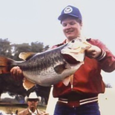 0325_F-Sharelunker_9 - TROYJOHNSON Bass -SL#9_CourtesySharelunkerProgram