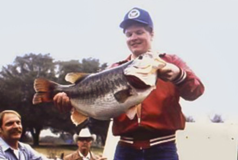 0325_F-Sharelunker_9 - TROYJOHNSON Bass -SL#9_CourtesySharelunkerProgram