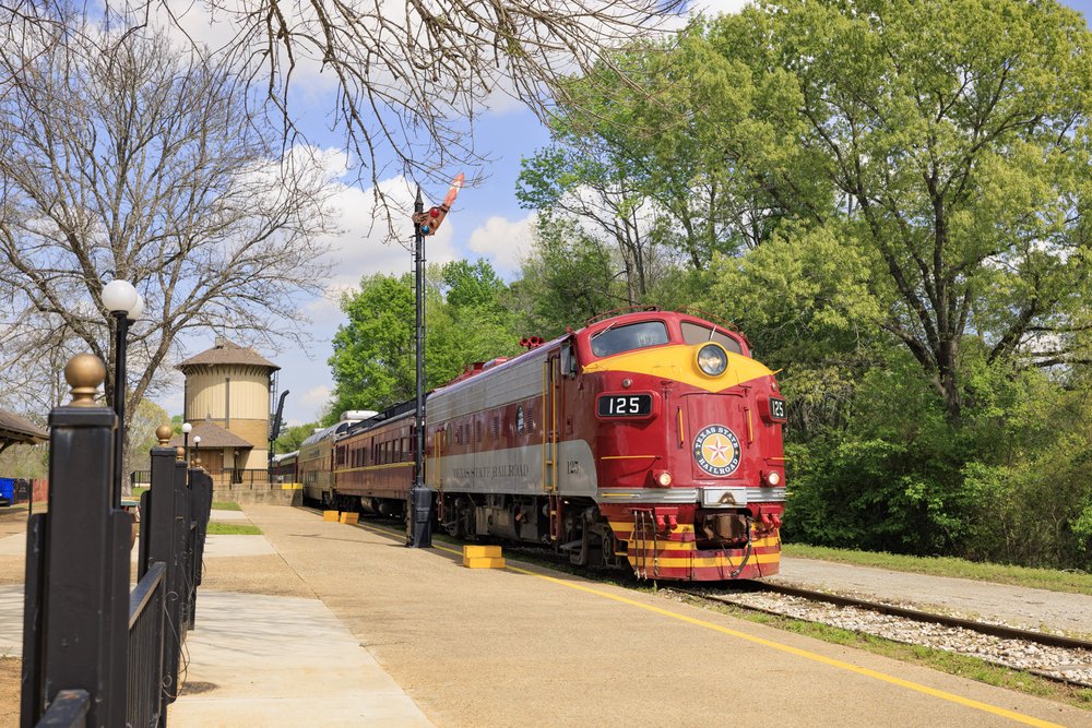 0325_Travel_Dogwood_TexasStateRailroad_Palestine__MG_0755_SonjaSommerfeldTPWD