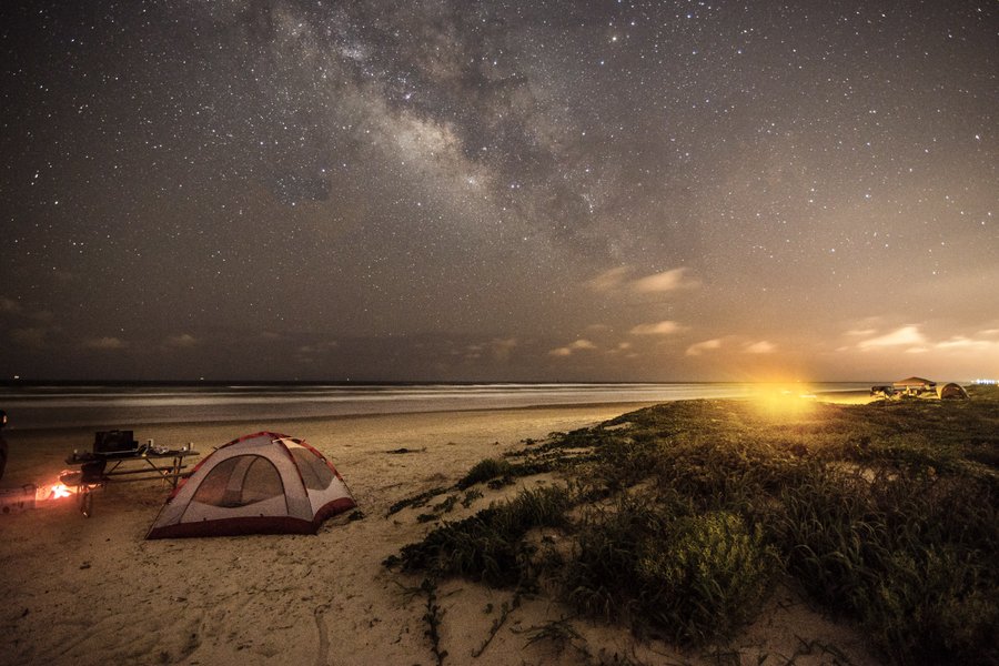 0425_F-PhotoEssay_MilkyWay_GarrettHughes