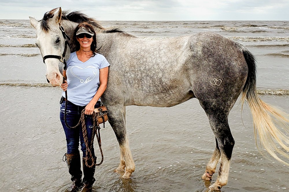 0823_F_Horseback_SeaRim_20201017_121248