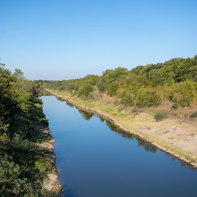 The Elm Fork of the Trinity River along Ray Roberts Lake State Park's Bluebird Trail