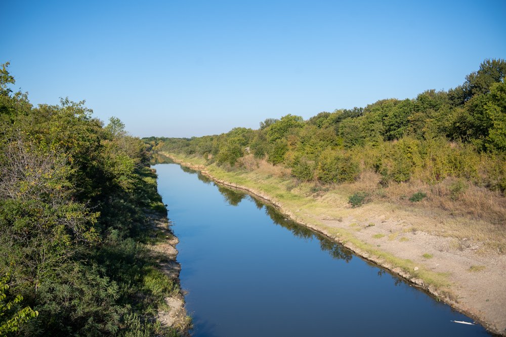 The Elm Fork of the Trinity River along Ray Roberts Lake State Park's Bluebird Trail