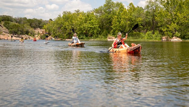 Paddlers enjoy Inks Lake