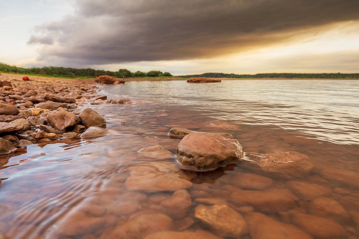 A close up at the rocky bed of Lake Abilene.