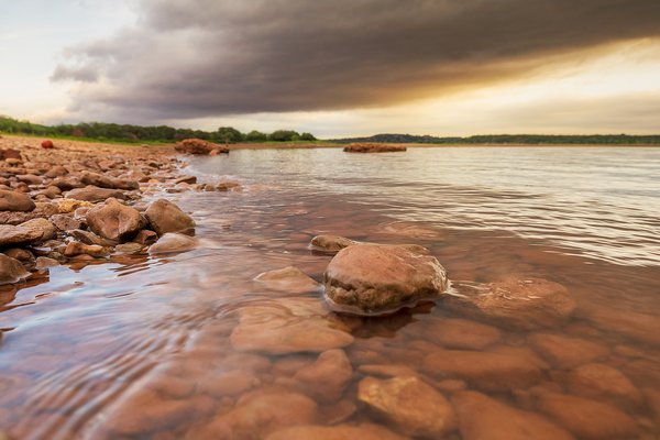 A close up at the rocky bed of Lake Abilene.