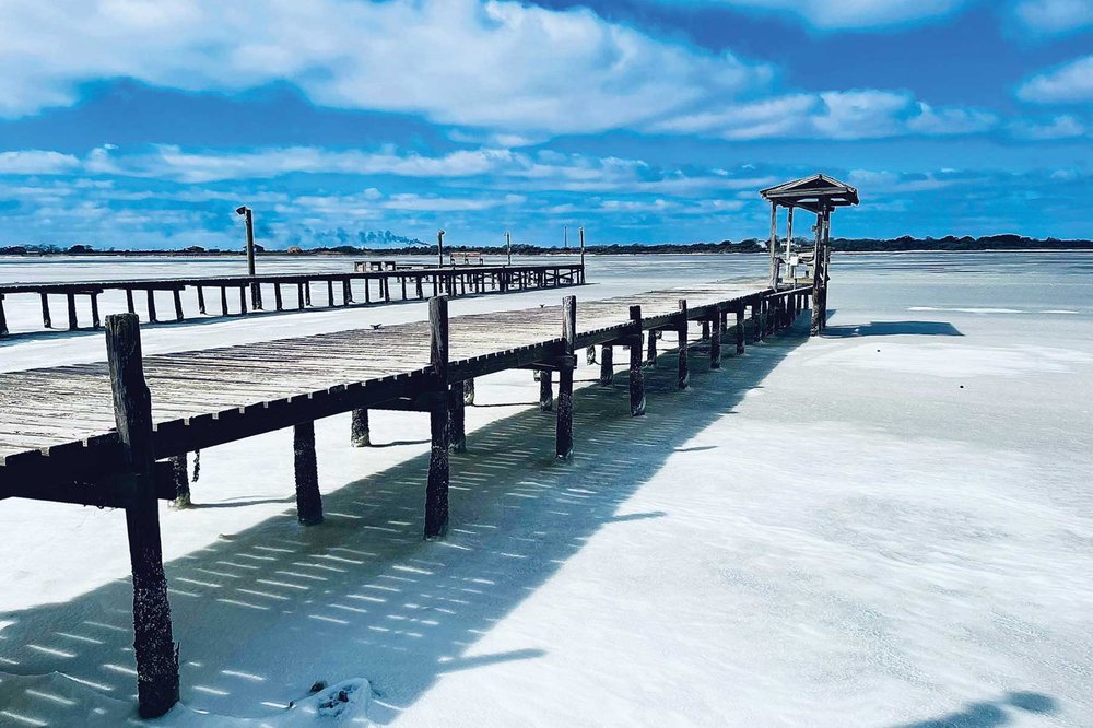 Caranchua-Bay-flats piers with snow cover.