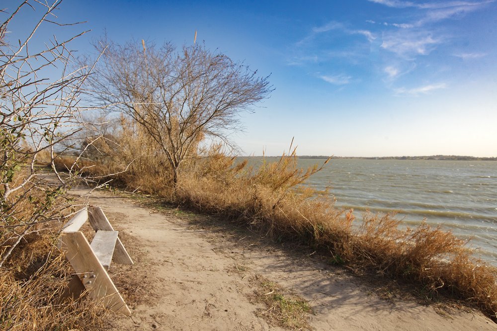 Lake overlook at Catfish Point trail