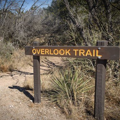 Overlook Tail sign at the trail head.