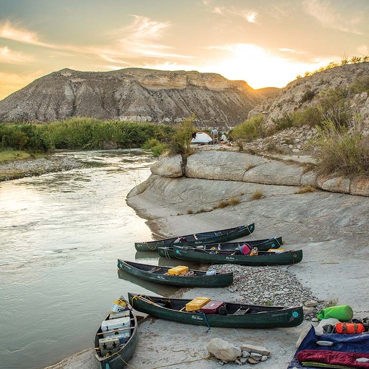 canoe-by-water