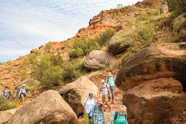 hikers-palo-duro-canyon