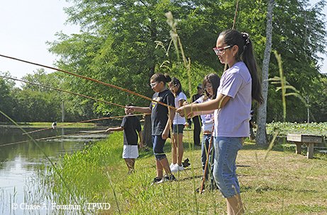 kids with cane poles at Sheldon Lake SP