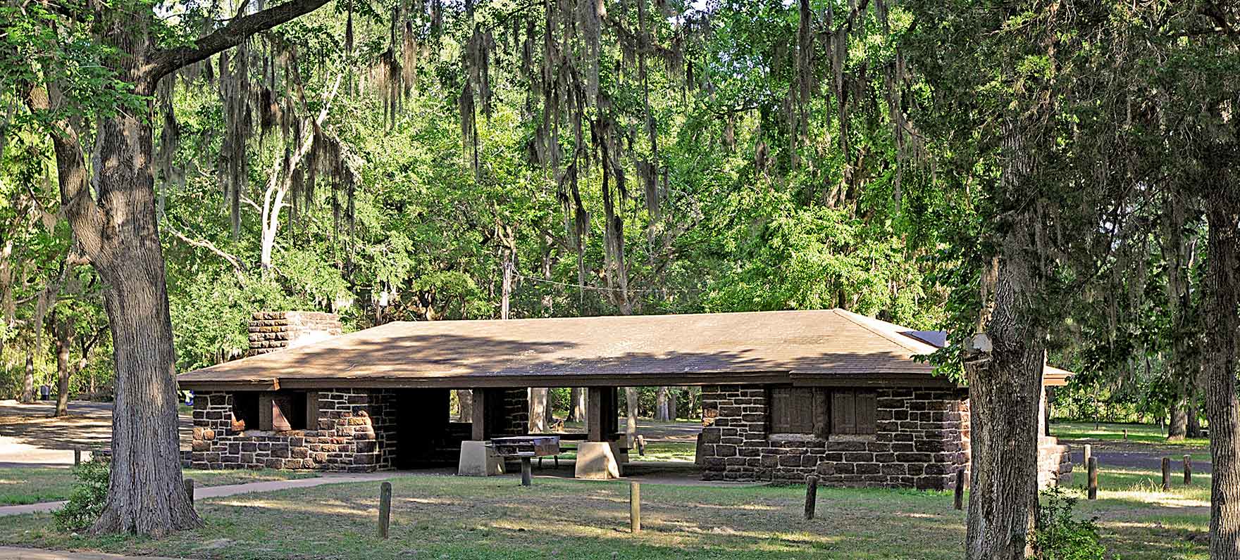 CCC group picnic shelter at Buescher state park